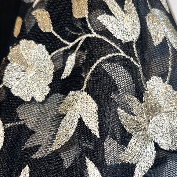 Top - Picture 4 of 5